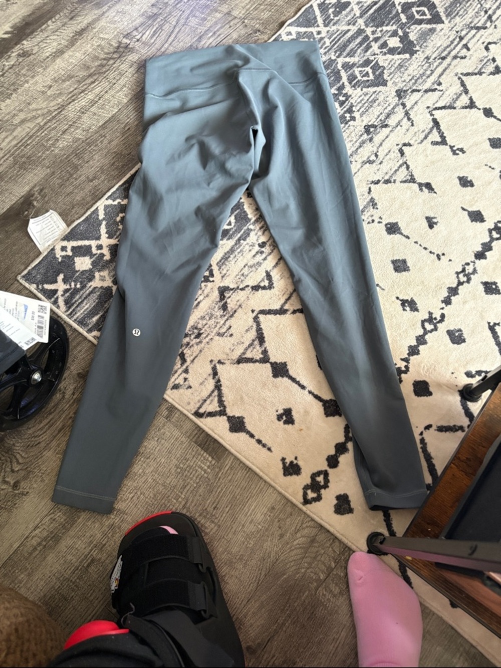 Like new Size 12 Lululemon Wunder Under High-Rise 28” Leggings in Slate Gray